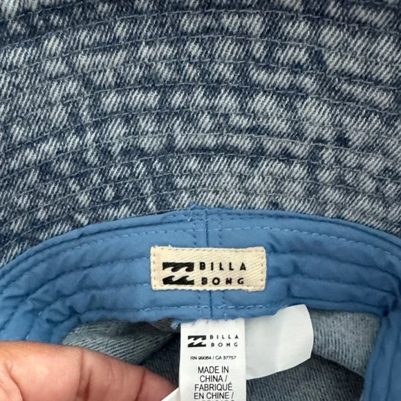 Billabong NWOT Light Blue Denim Bucket Hat - Picture 2 of 5